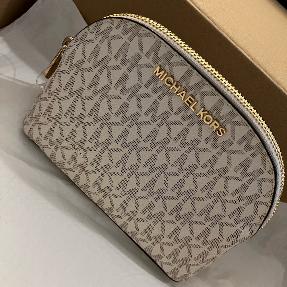 Michael Kors Travel Pouch